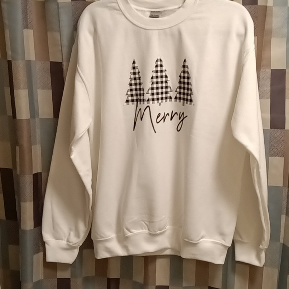 FINAL PRICE NWOT GILDAN white l/s "Merry" sweatshirt w 3 Xmas trees Medium - Picture 3 of 4